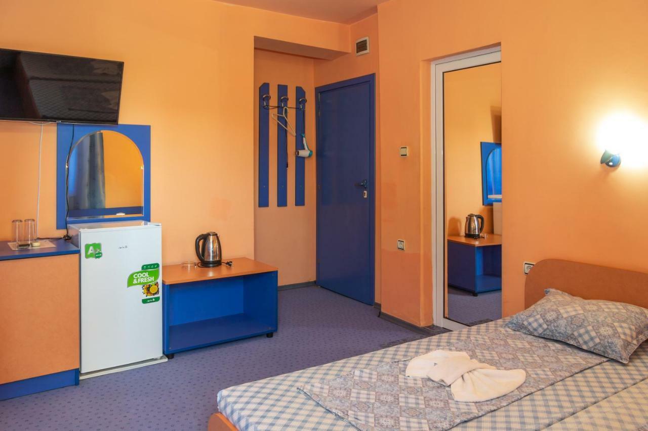 Dara Hotel Primorsko Ngoại thất bức ảnh